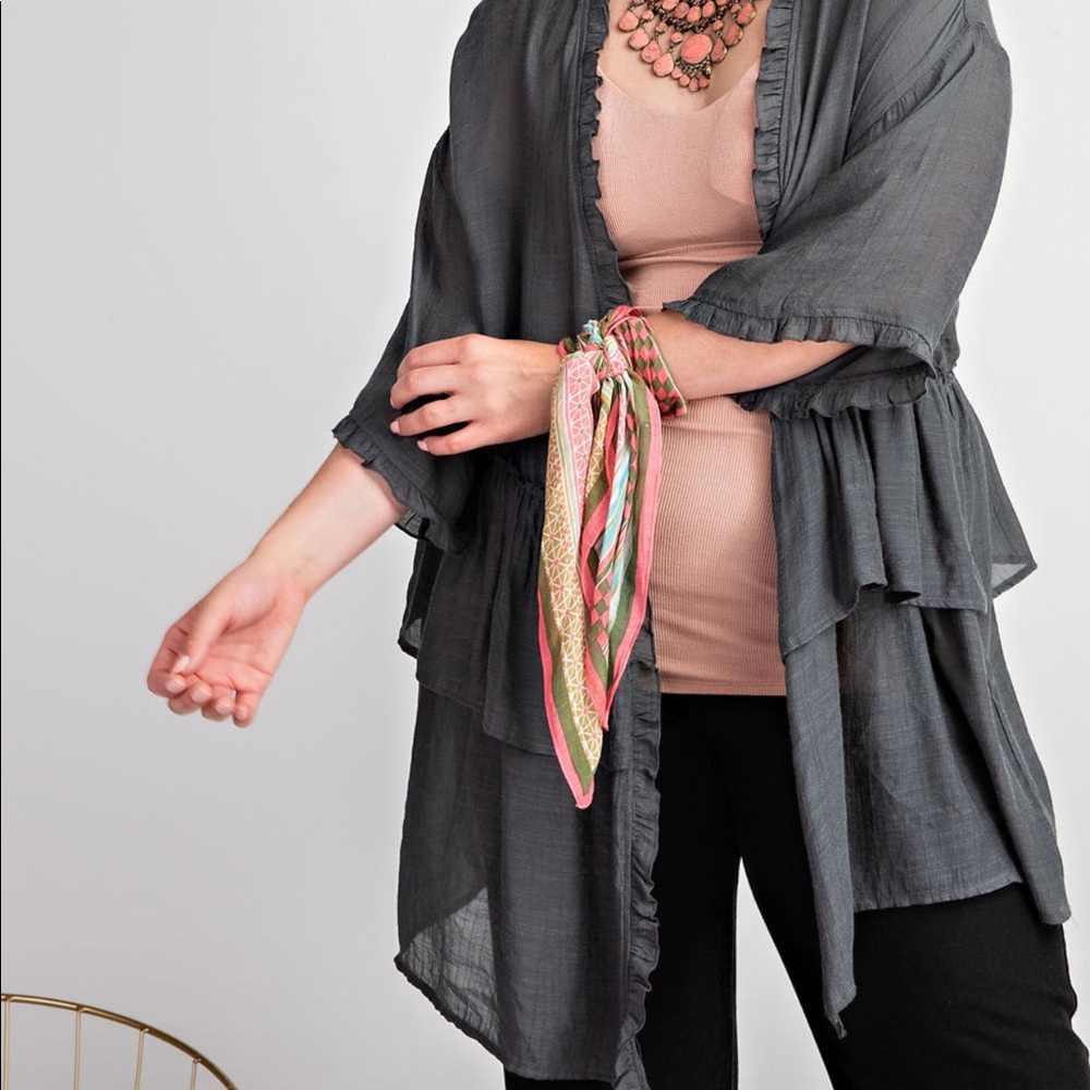 Easel Ruffle Kimono